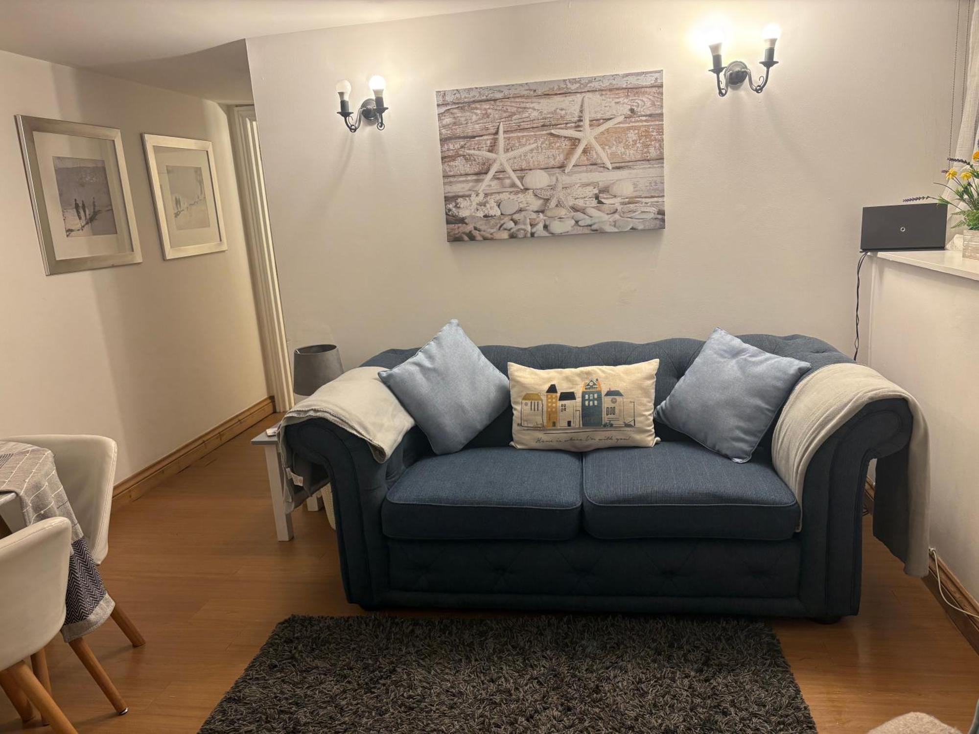 Seaton, Devon, Two Bed Apartment, Just Off The Sea Front. 외부 사진